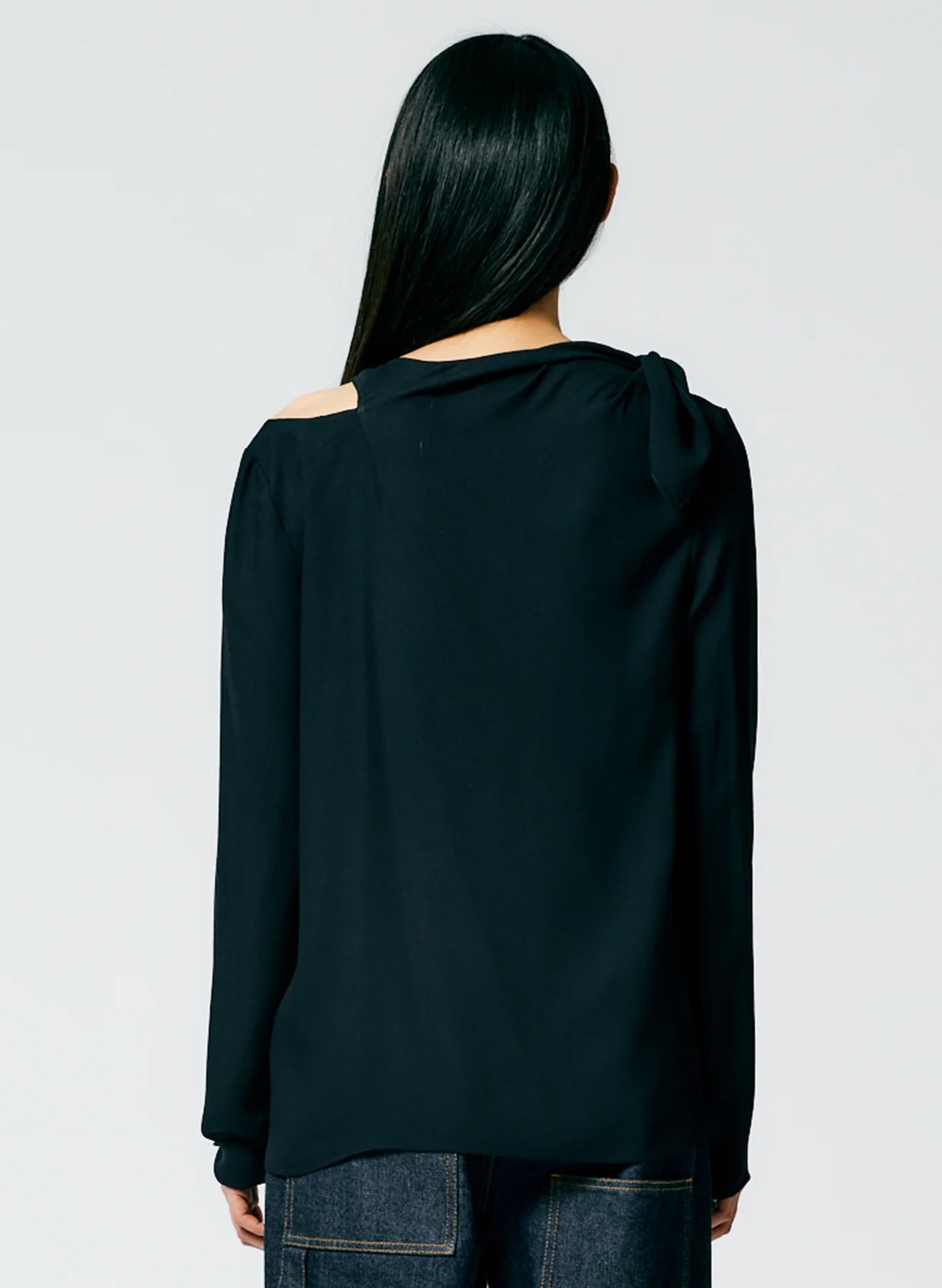 Feather Weight Eco Crepe Benedict Top