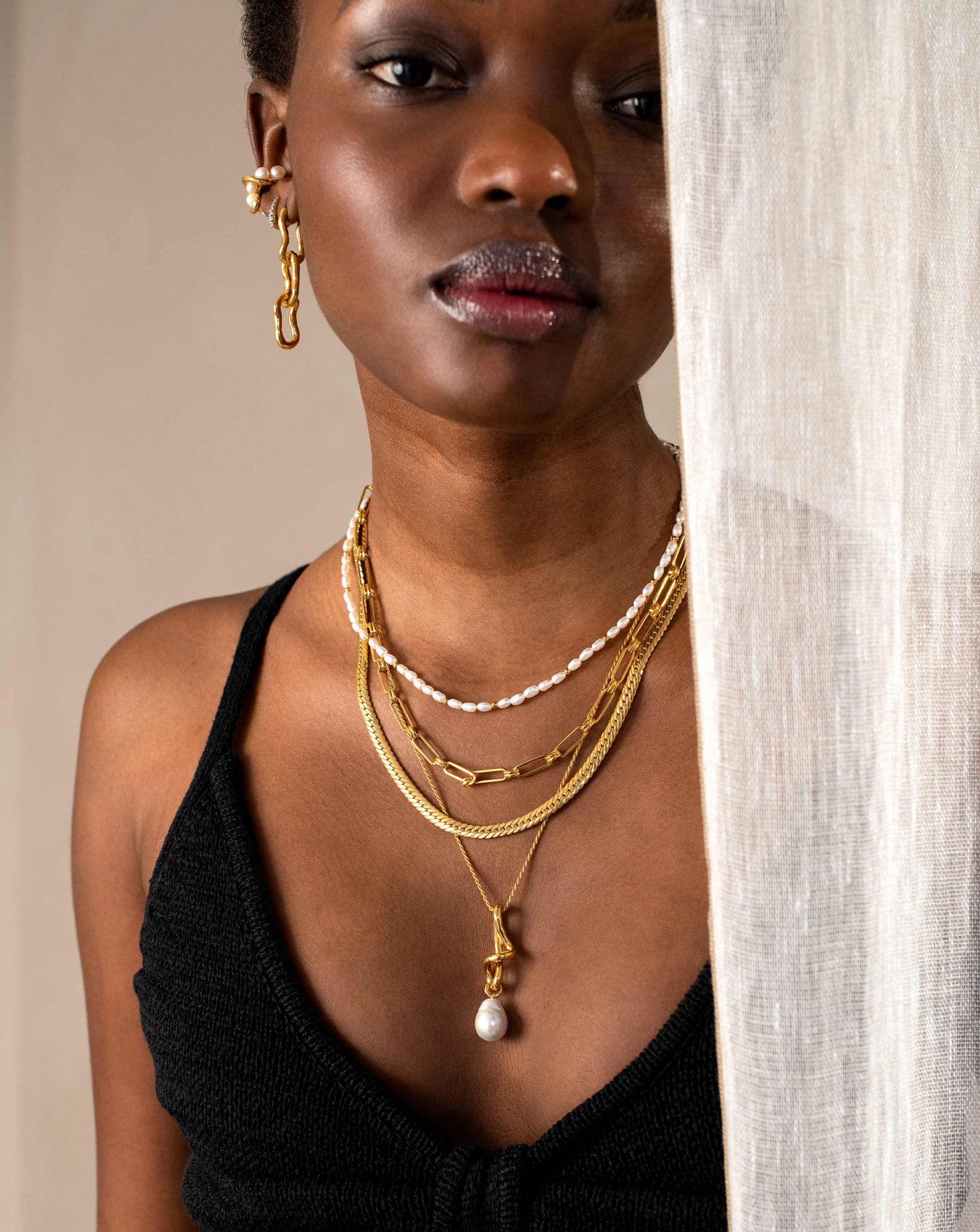 Molten Baroque Pearl Drop Pendant Necklace - TheStorebySchneeweiss