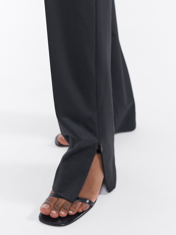 Cassidy Wool Trouser in Black - TheStorebySchneeweiss