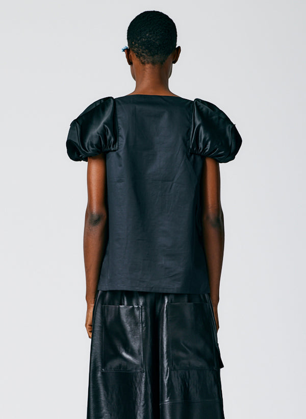 Light Weight Cotton Saten Boatneck Box Sleeve Top - TheStorebySchneeweiss